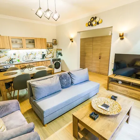 Apartment Four Lakes Luxury